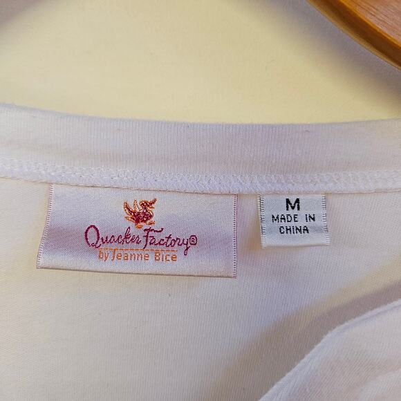 Quacker Factory White with Flowers 3/4 Sleeve Top Size M Grandmacore Mature - Picture 4 of 8